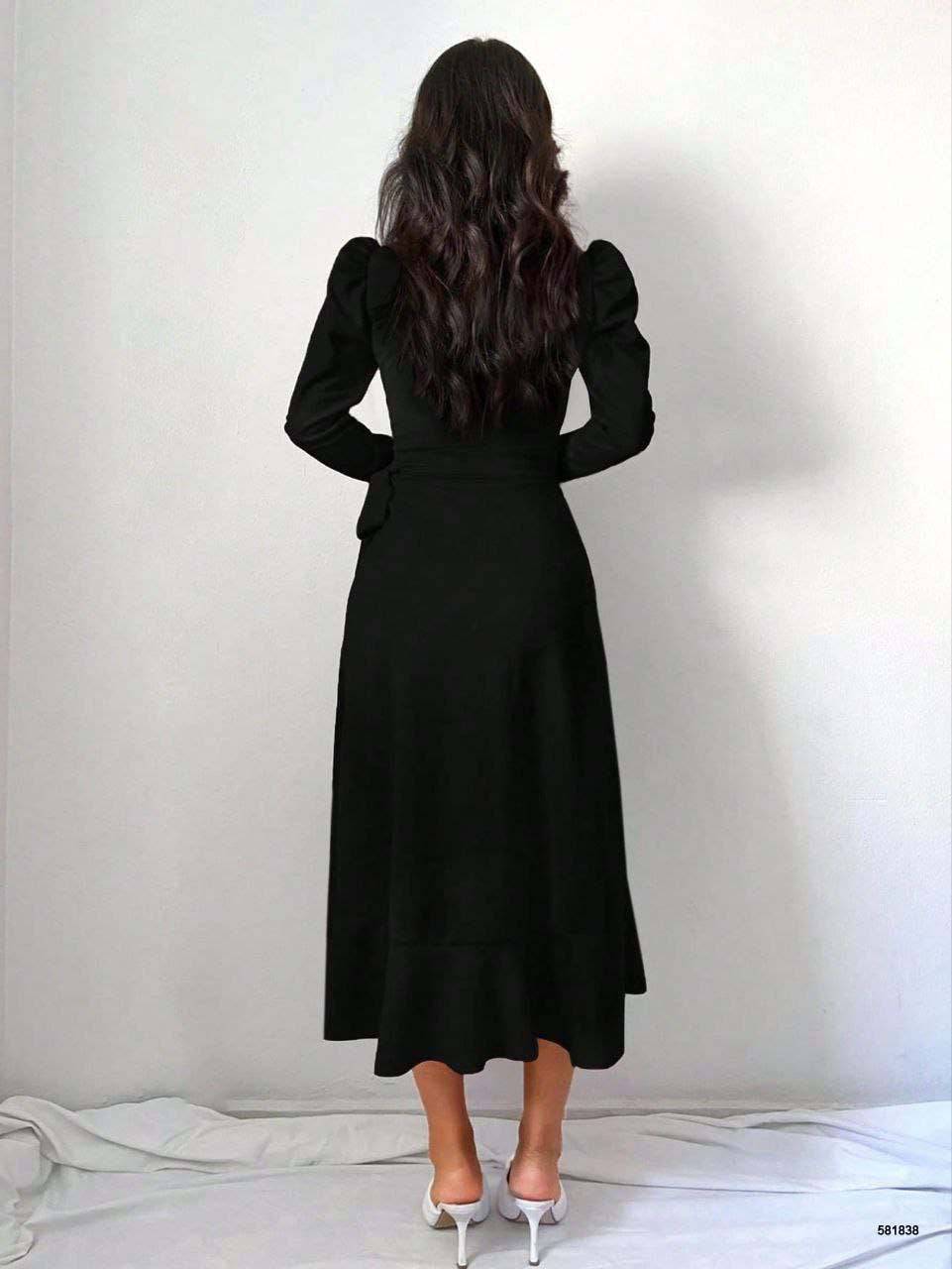 Robe mi-longue à volants et manches longues - Noire