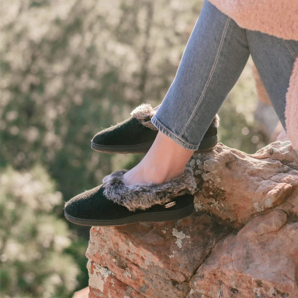 Chaussons Acorn pour femme avec col en fausse fourrure chinchilla