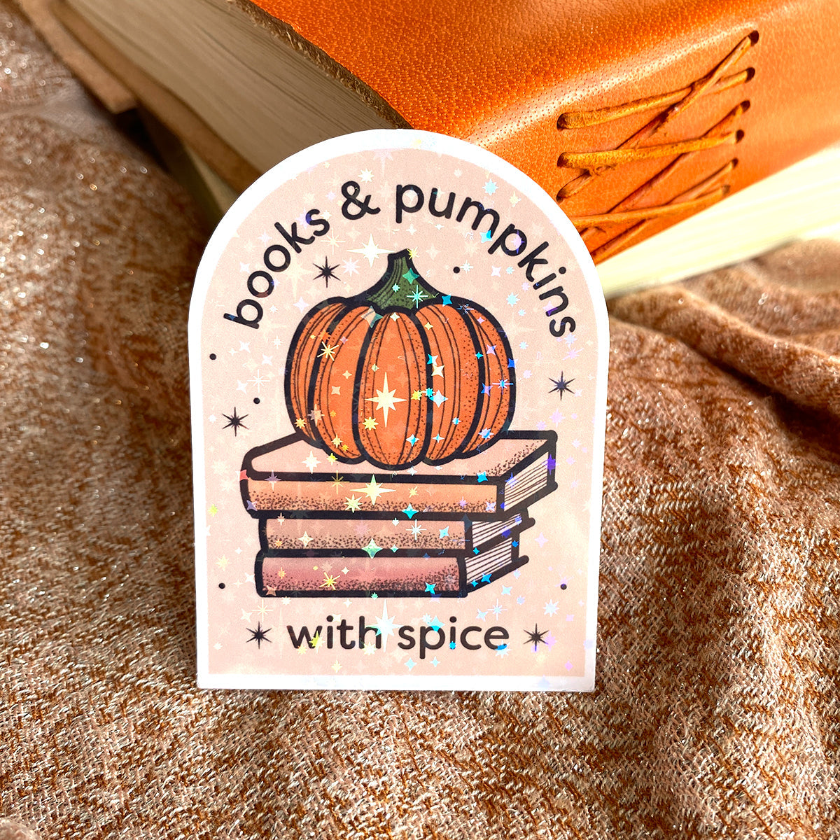 Autocollant Livres et Citrouilles Épicées