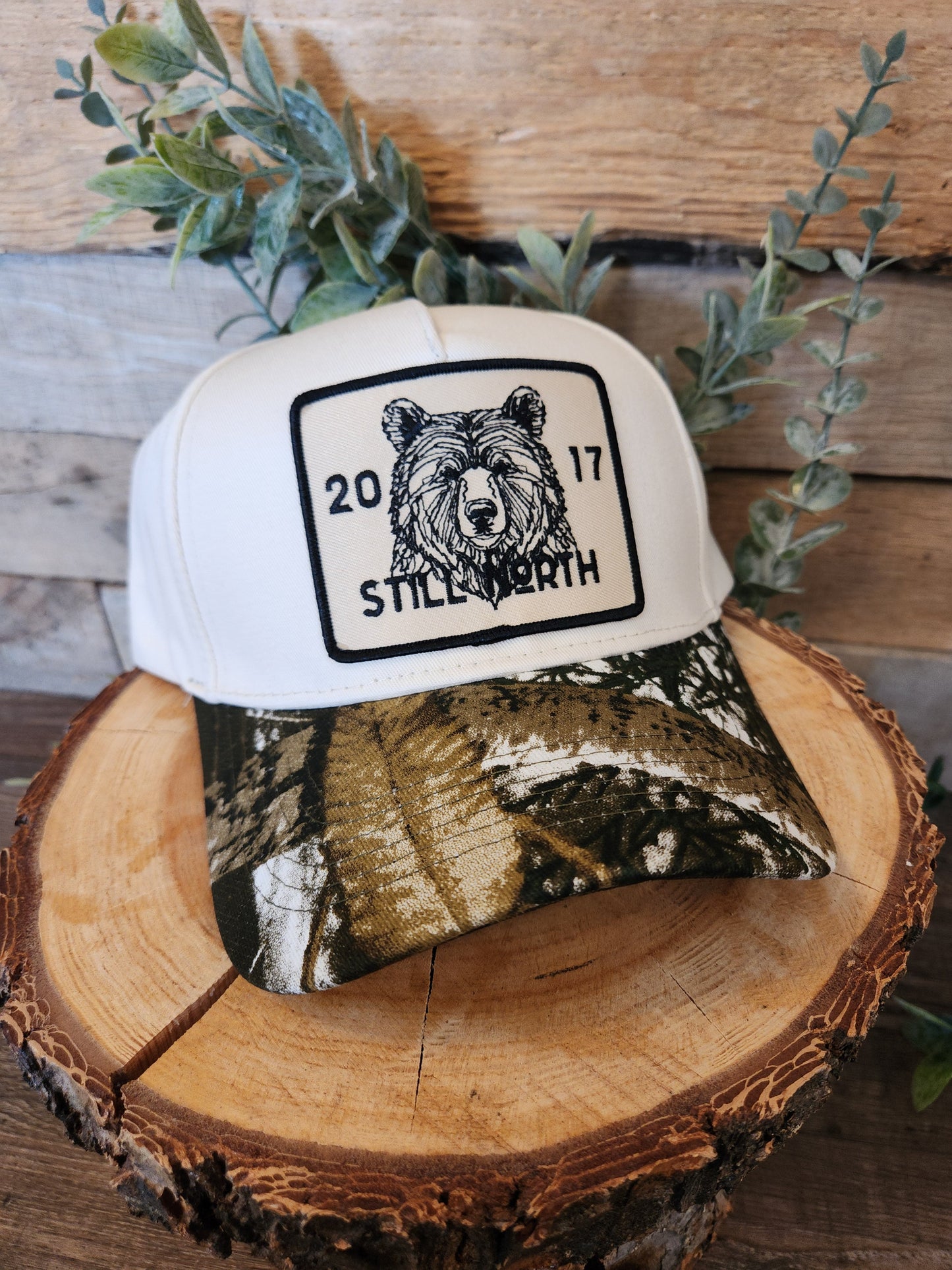 CASQUETTE SNAPBACK OURS CAMOUFLAGE ET CRÈME