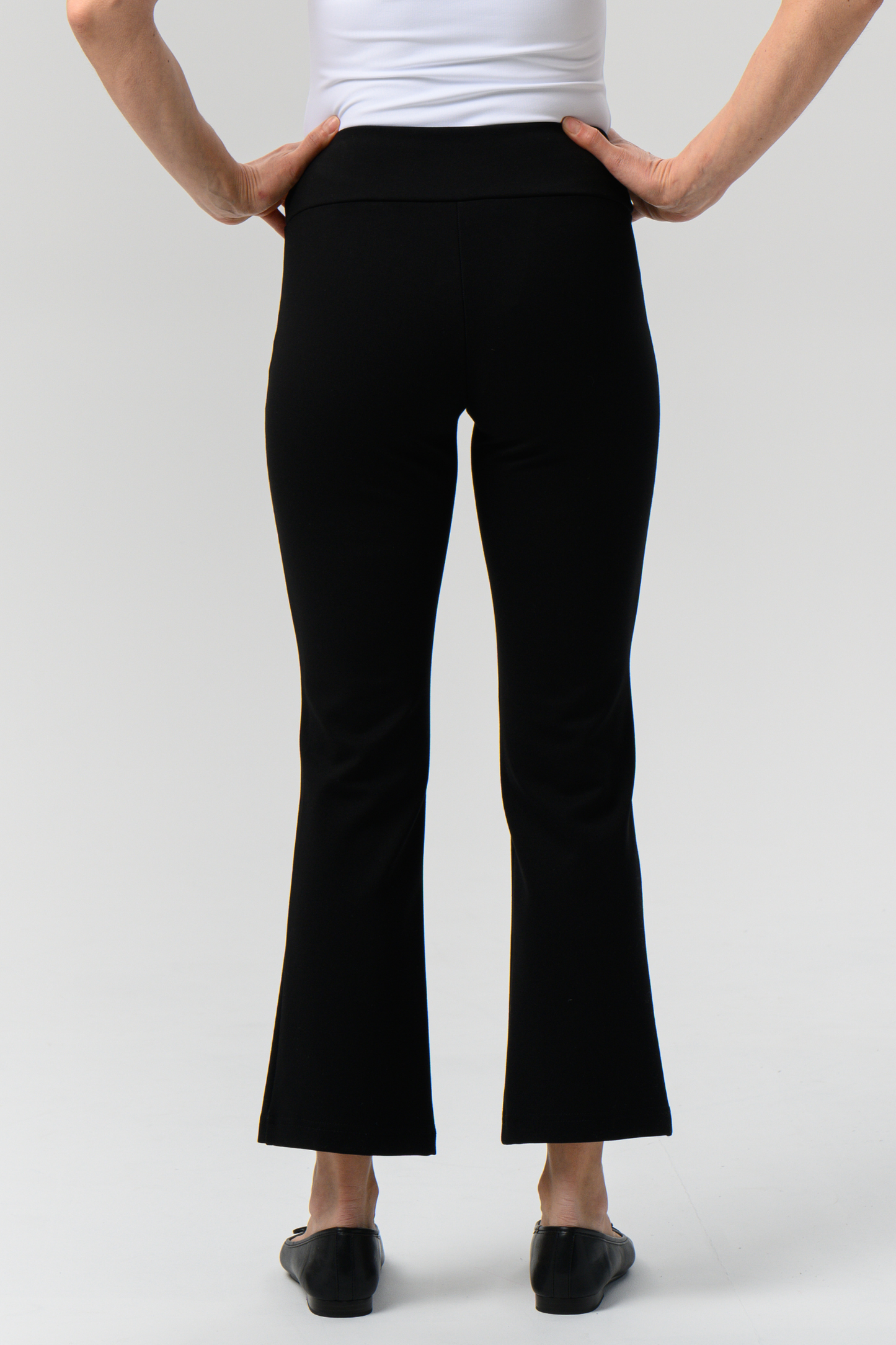 Aro Reversible Kick Flare Travel Pant