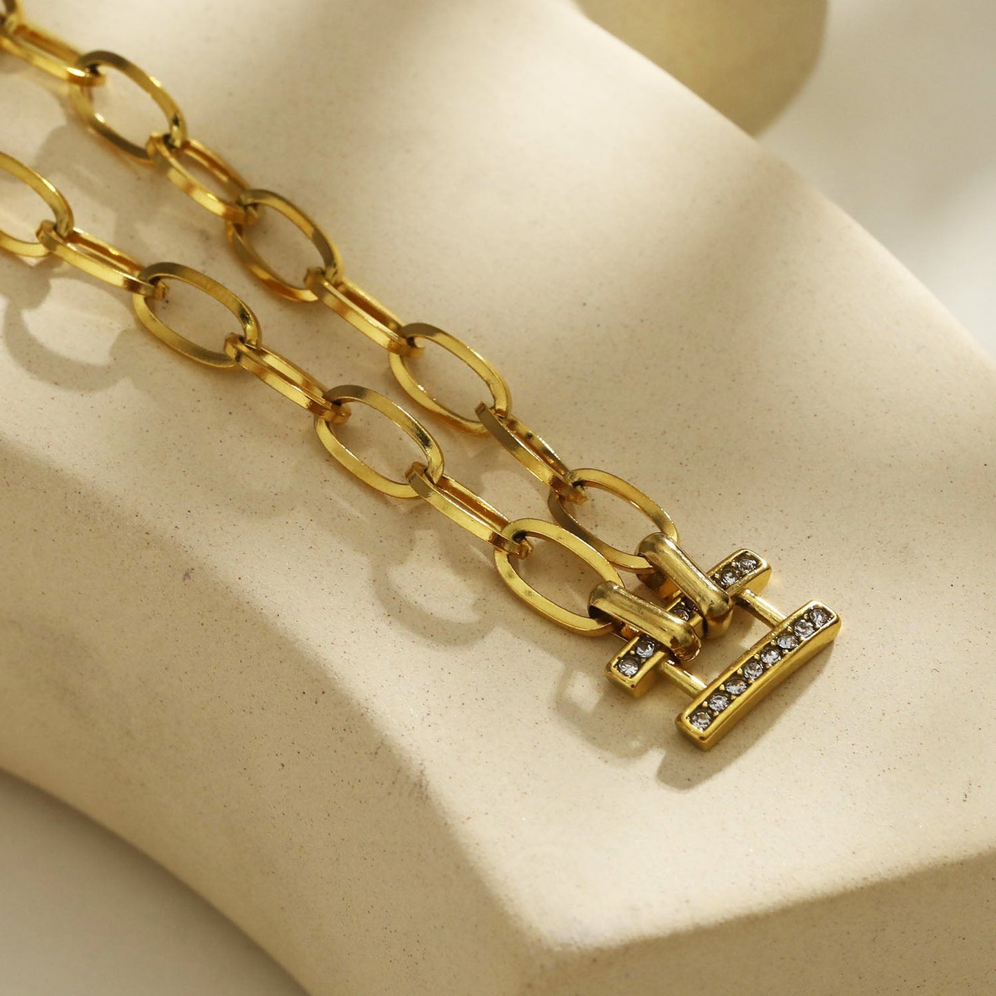 Bracelet GAILA Deco trombone avec pièce centrale incrustée de zircone