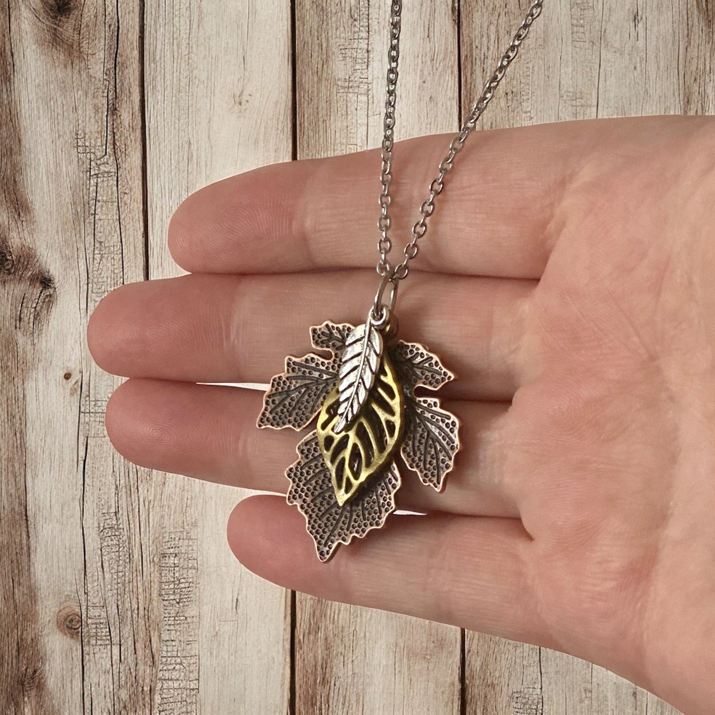 Collier feuille d'érable