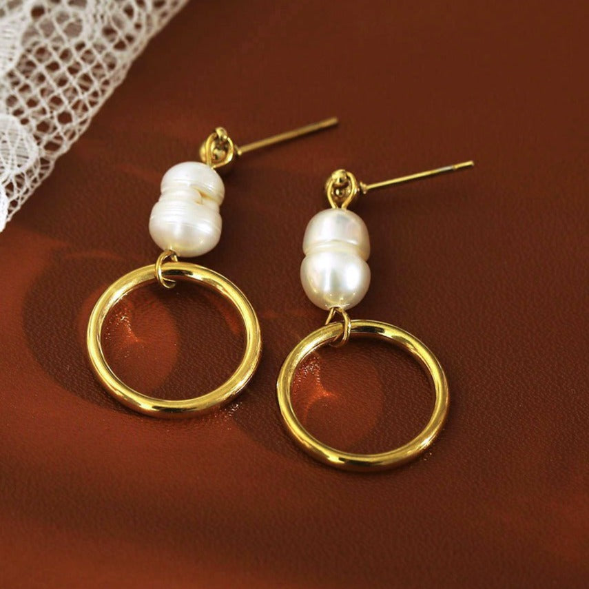 Boucles d'oreilles créoles Madelyn en perles de culture d'eau douce