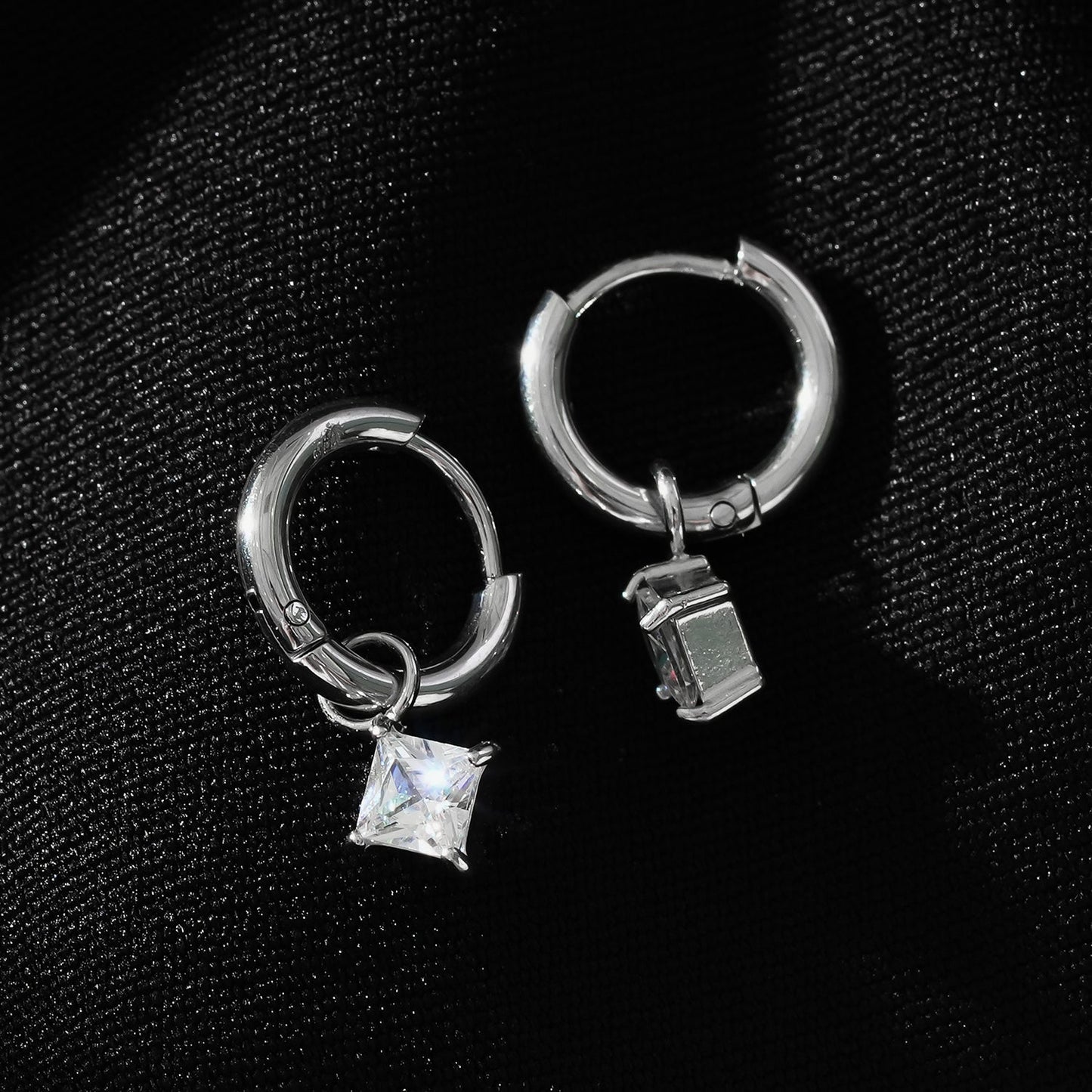 MORANDI Or blanc (ton argenté) : Créoles d'inspiration vintage avec pendentifs moissanite amovibles