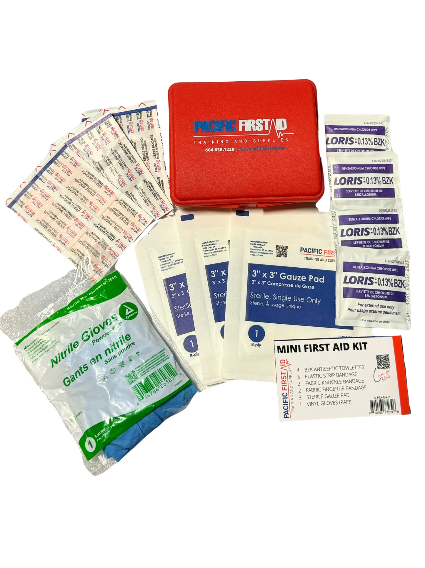 Mini trousse de premiers secours dans une boîte en plastique