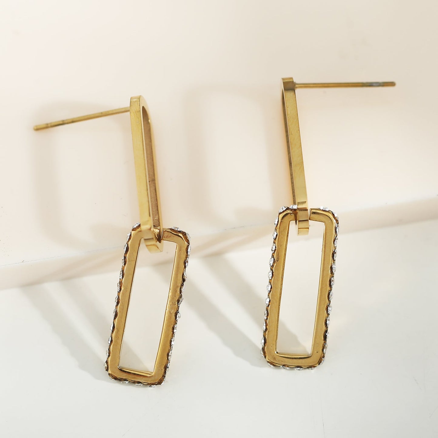 Boucles d'oreilles LUCIA Pavé Zirconium double trombone dorées