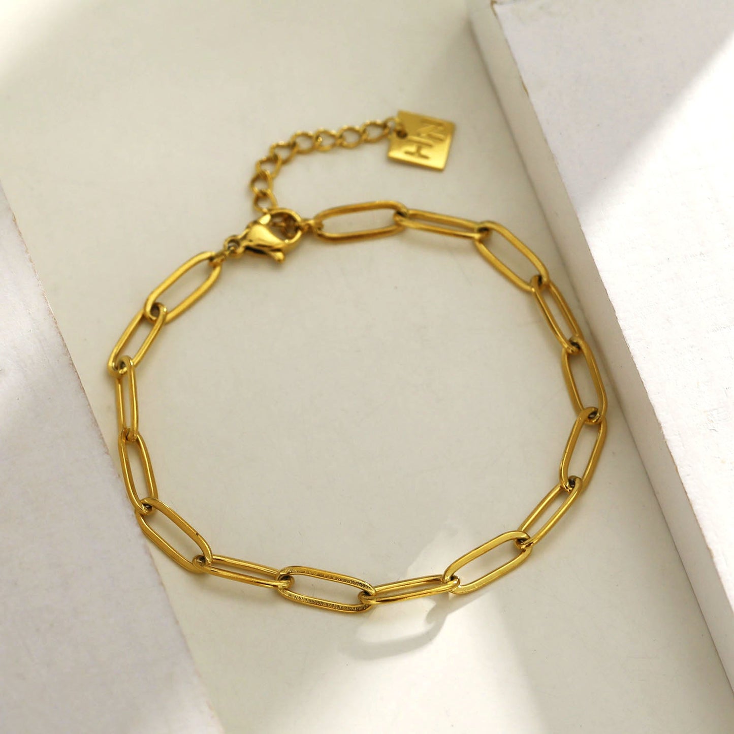 HAKILA : Bracelet essentiel maillons chaîne trombone en or