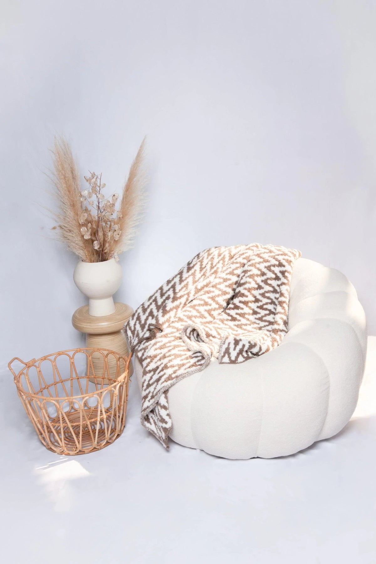 Jeté de lit allongé à imprimé champignon et chevrons blancs