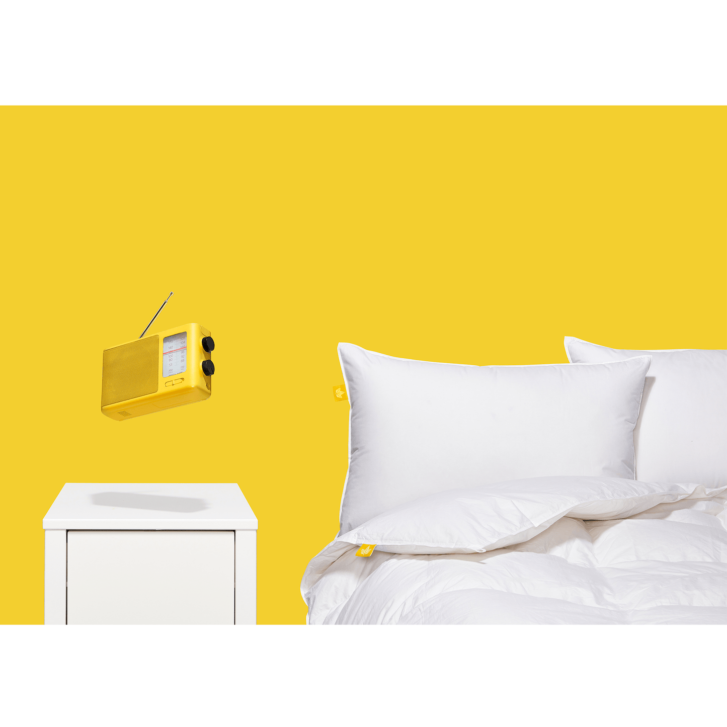 Couette en plumes et duvet blanches