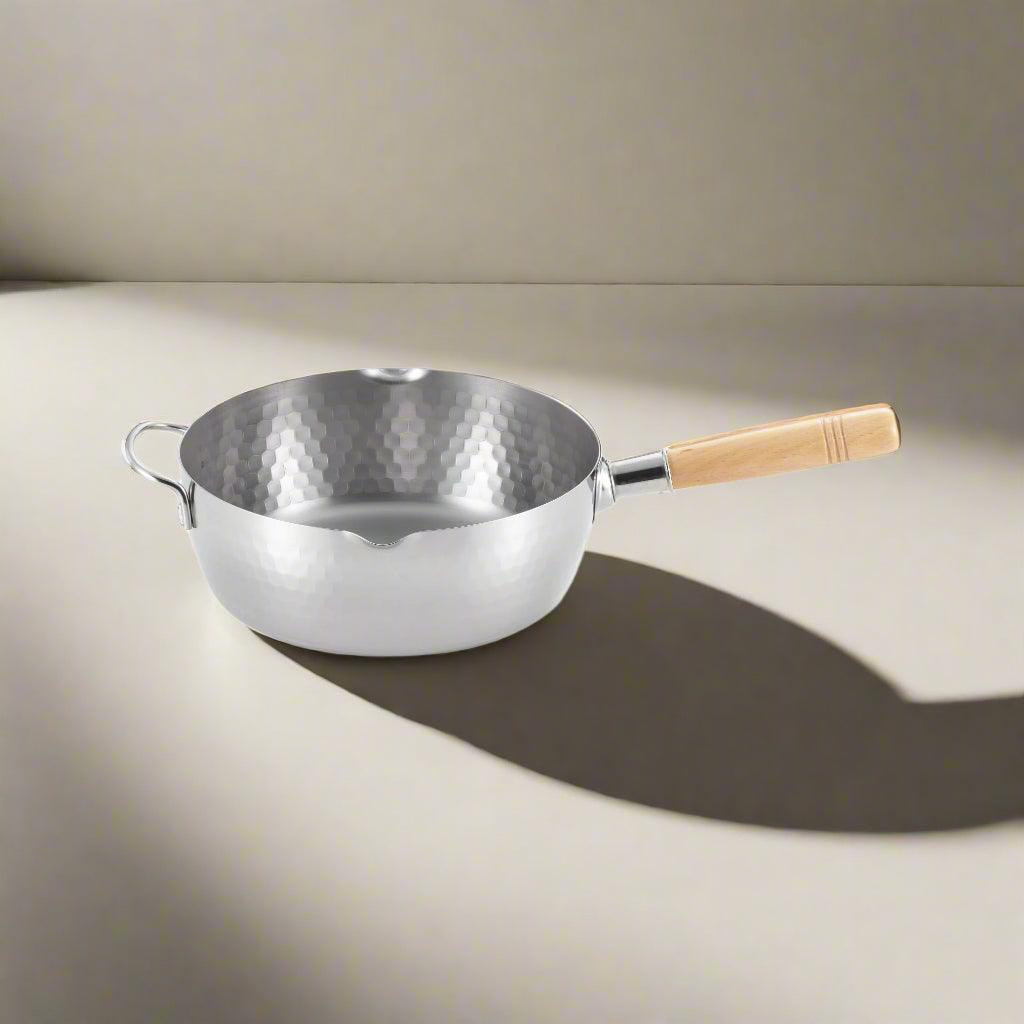 Yoshikawa Yukihira 24cm Casserole en Acier Inoxydable | 3,6L avec Manche en Bois