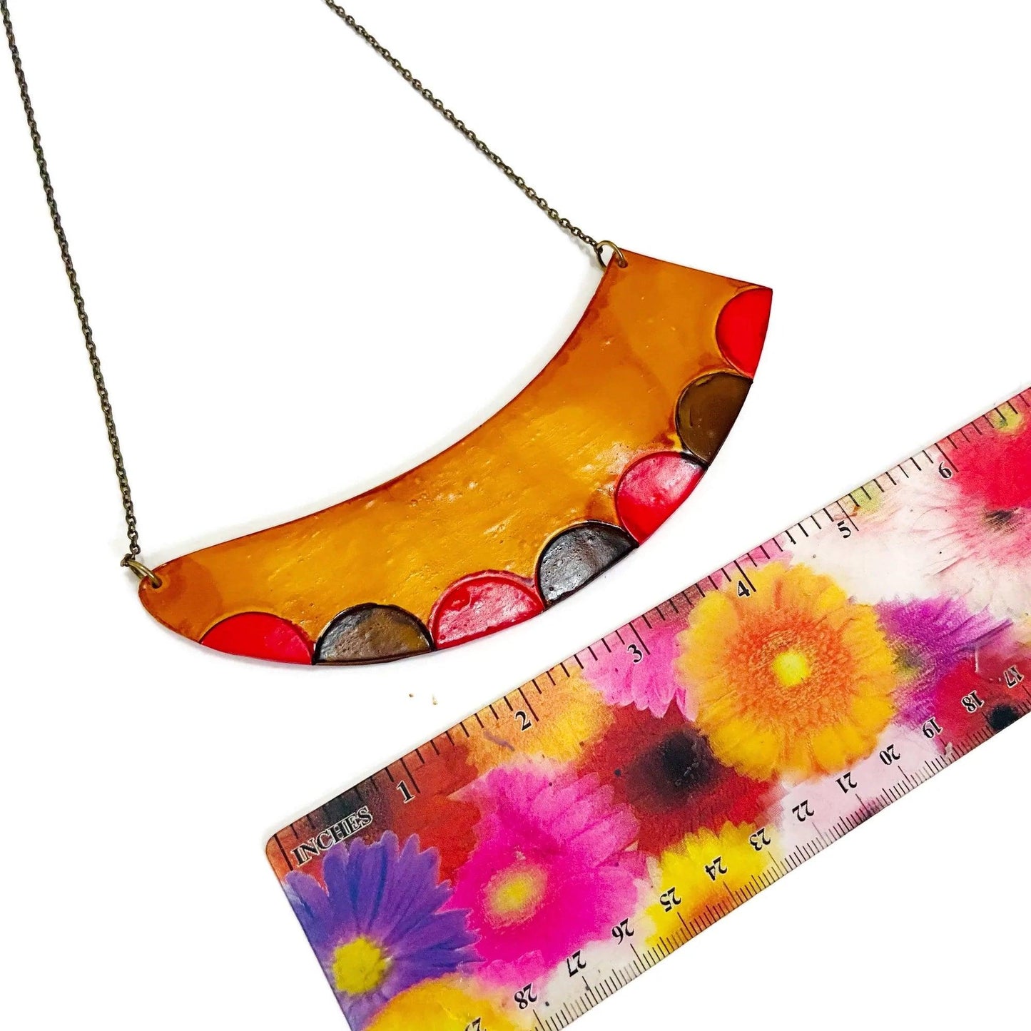 Collier fantaisie asymétrique jaune moutarde