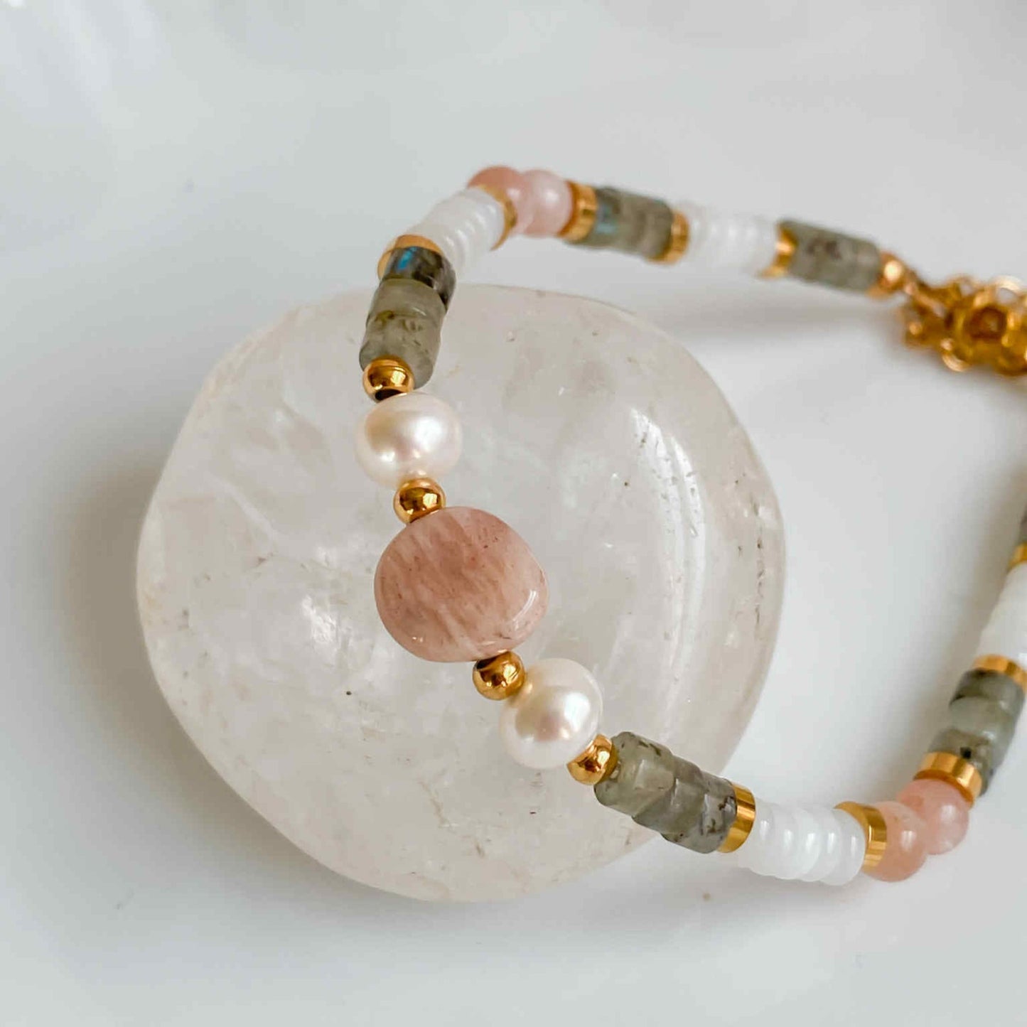 HÉCATE | Natural stones, freshwater pearls and gold-plated stainless steel