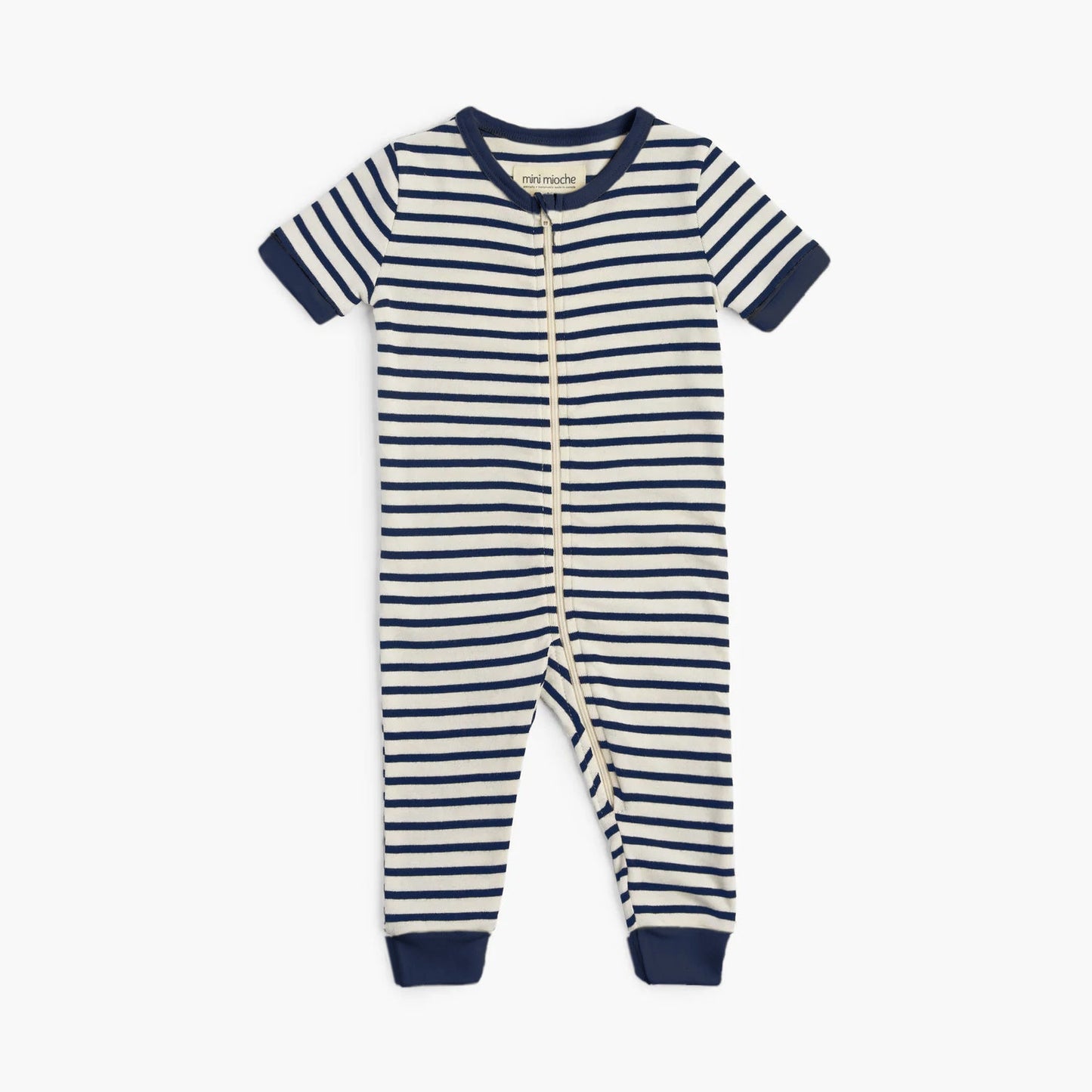 Barboteuse de nuit courte et rêveuse