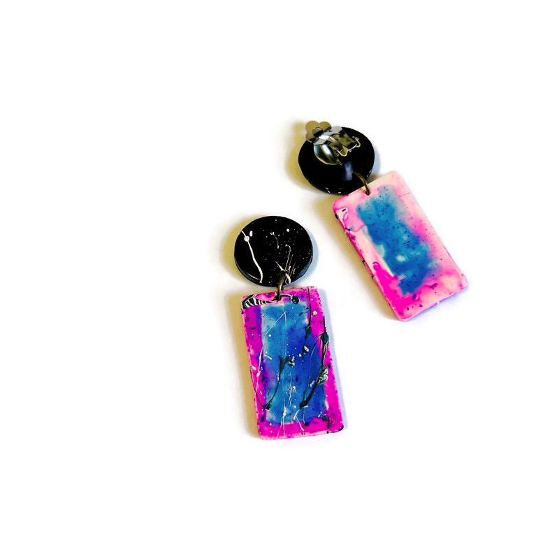 Collier plastron perlé multicolore vif