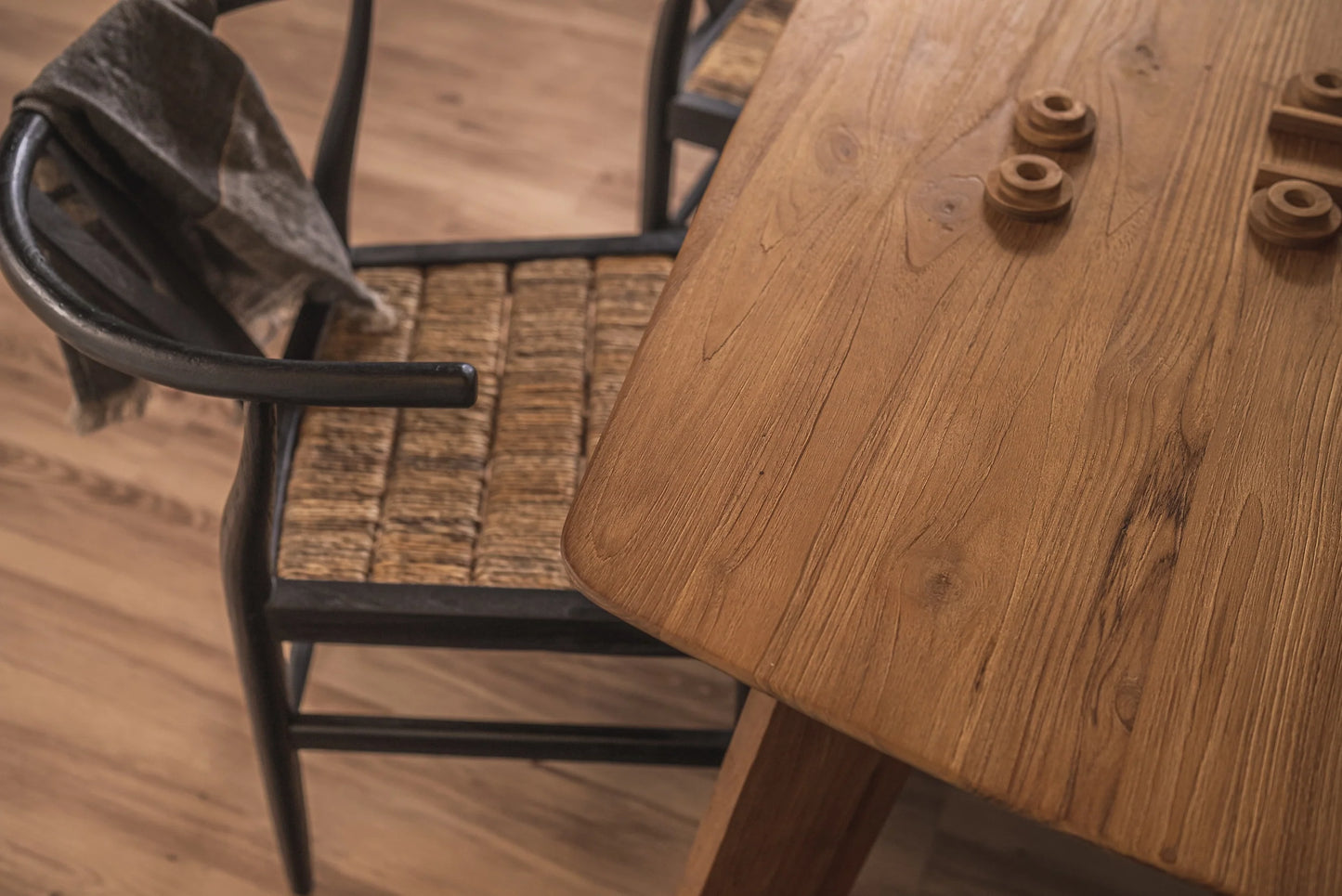Dining Table Grace | dBodhi