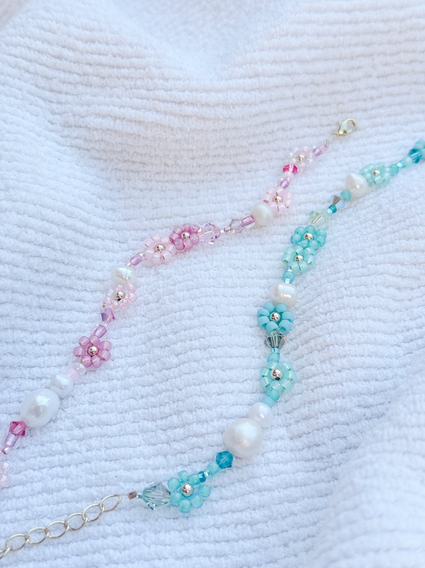 Le bracelet et la chaîne de cheville « Lover » Marguerite
