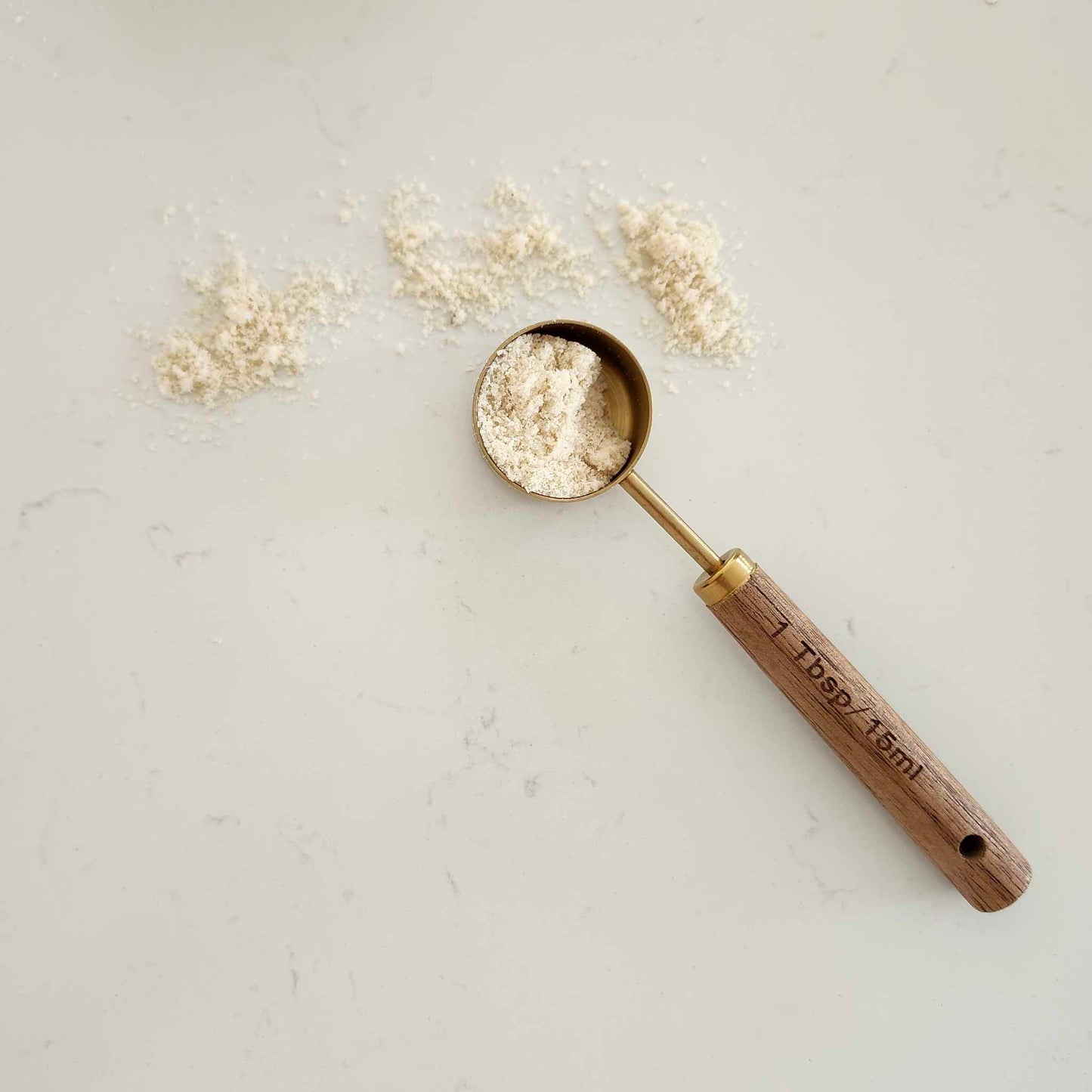Measuring cup and spoon set