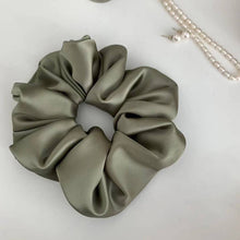 Scrunchie à cheveux géant en satin