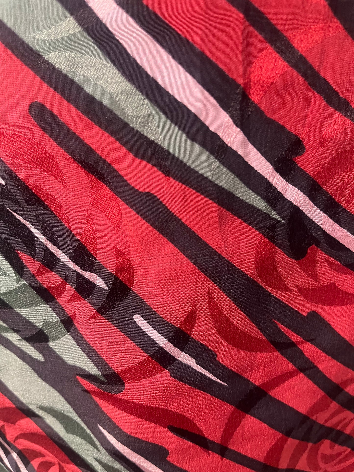 PRC6298 Avatar Poncho-Pèlerine en Soie Pure