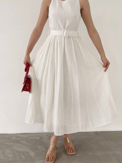 Robe longue froncée avec ceinture à la taille