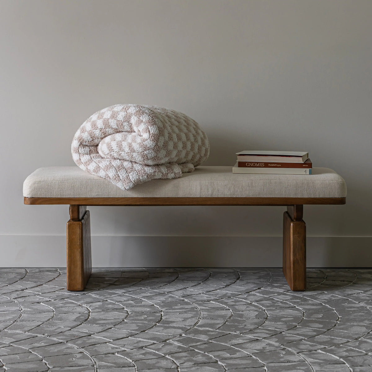 Jeté de lit Blushing Beige à motif à carreaux blancs