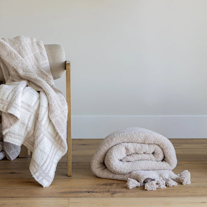 Grand jeté en plaid beige rougissant et blanc
