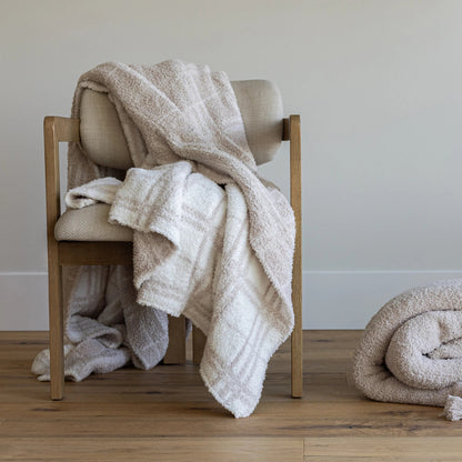 Grand jeté en plaid beige rougissant et blanc