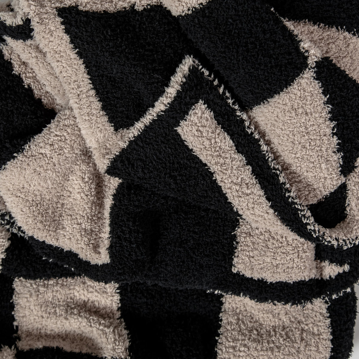 Tap Shoe & Rainy Day Wavy Checker Print Extended Throw