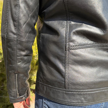 Blouson en cuir pour homme BOL avec poches zippées. Blouson en cuir de mouton avec col rabattable
