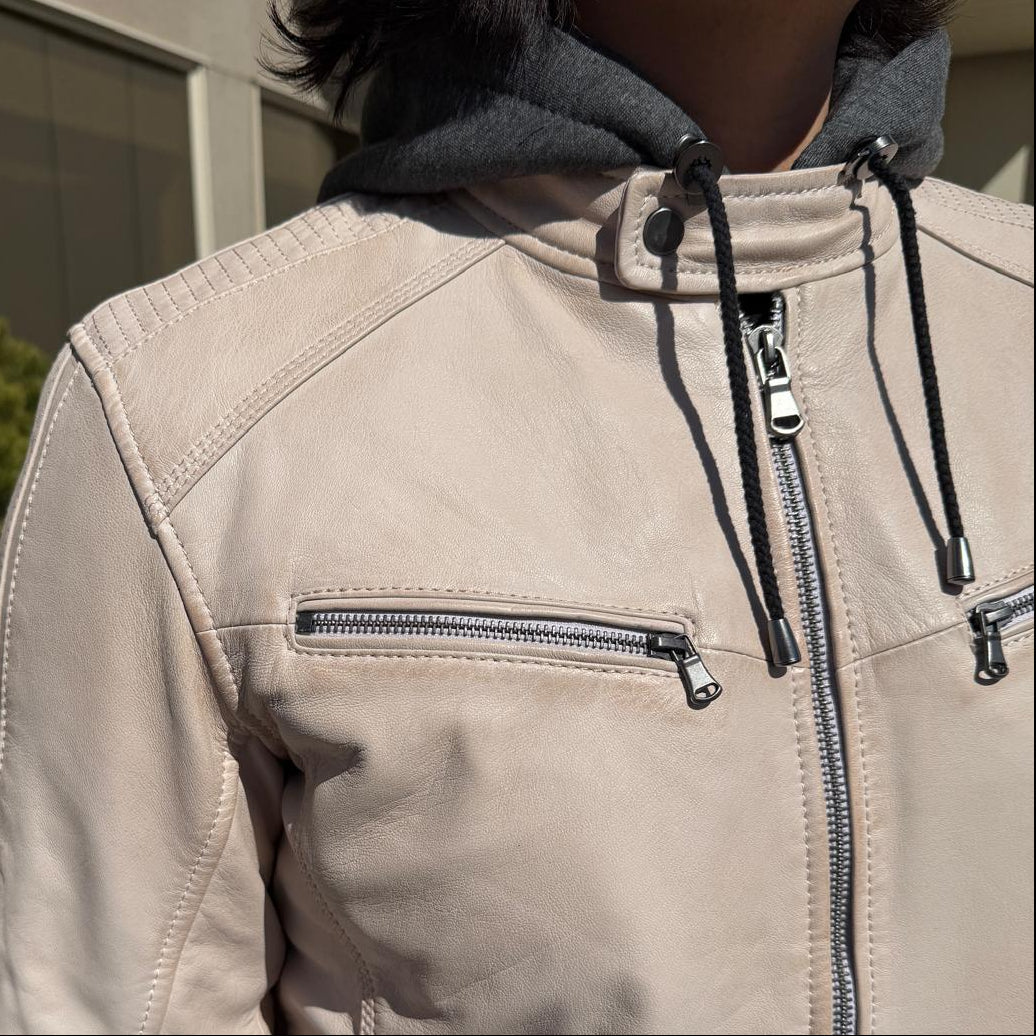 Blouson en cuir à capuche pour homme. Blouson en cuir de mouton avec capuche amovible