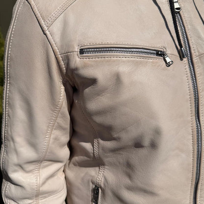 Blouson en cuir à capuche pour homme. Blouson en cuir de mouton avec capuche amovible