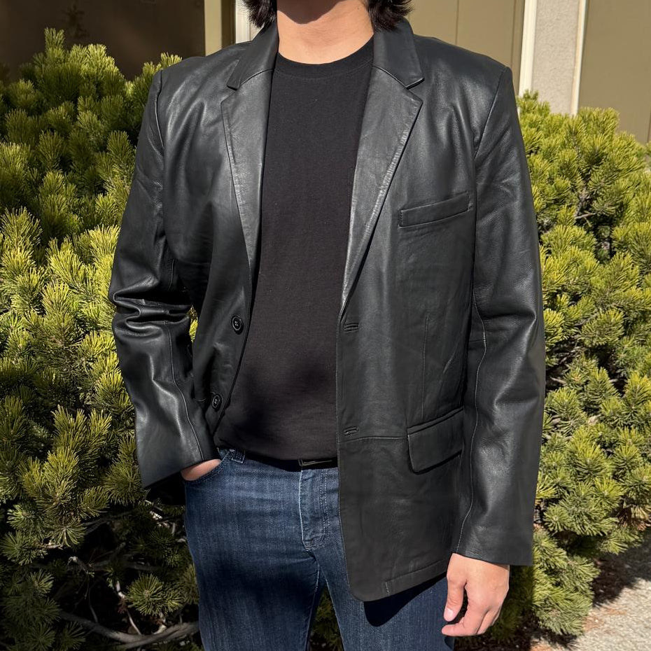 BOL Blazer en cuir noir pour homme. Veste en cuir d'agneau haut de gamme à deux boutons et revers cranté
