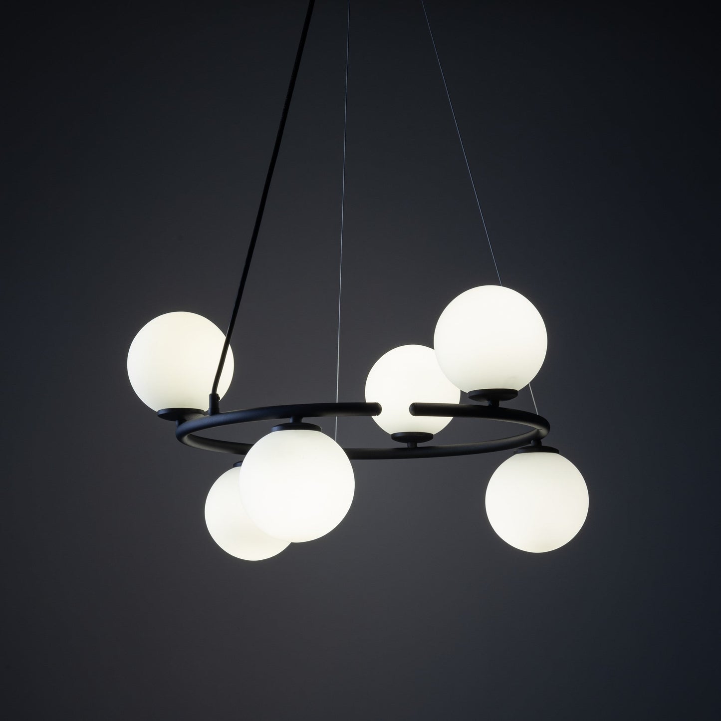 Lustre globe scandinave ANABELLE à 6 lumières pour salle à manger et intérieurs modernes