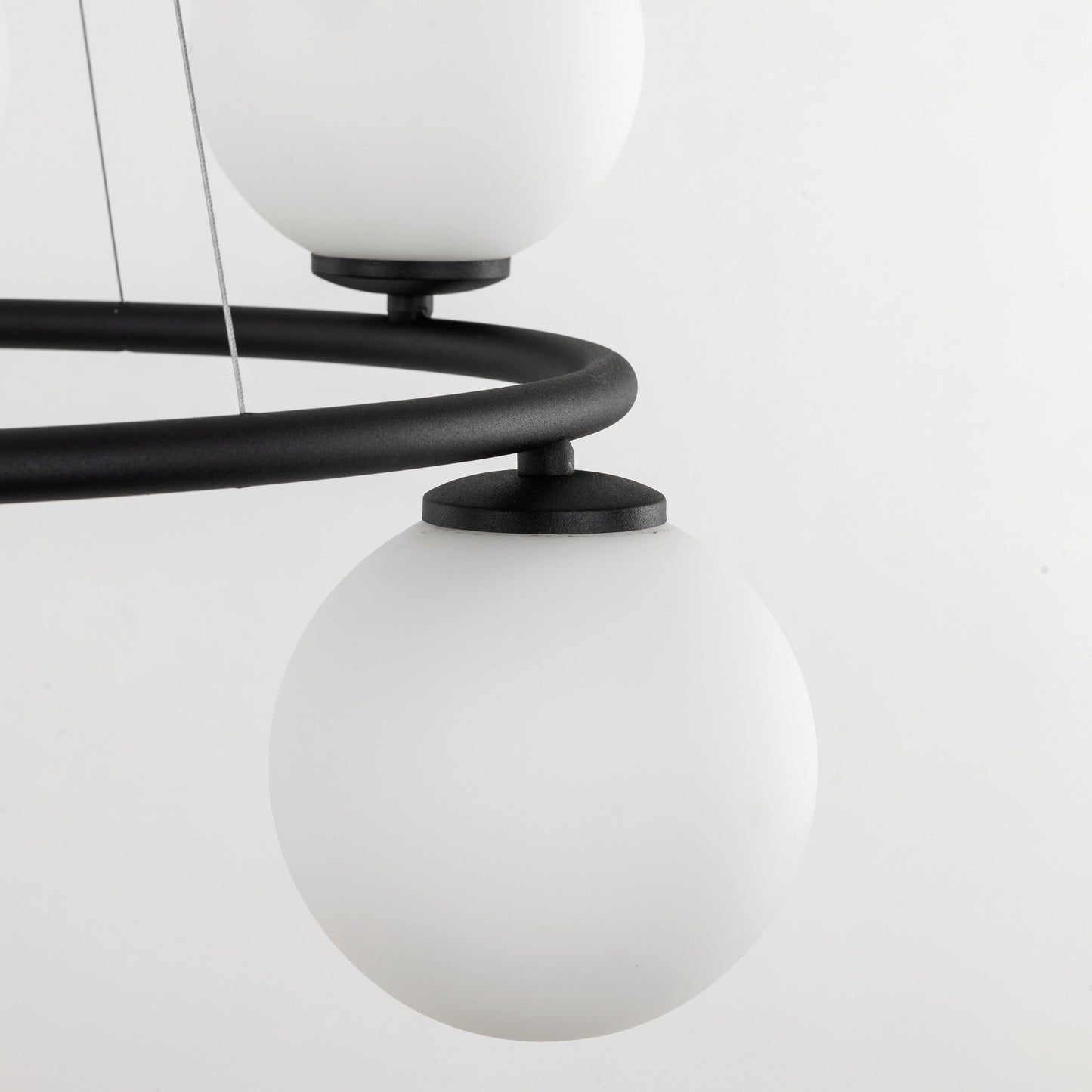 Lustre globe scandinave ANABELLE à 6 lumières pour salle à manger et intérieurs modernes