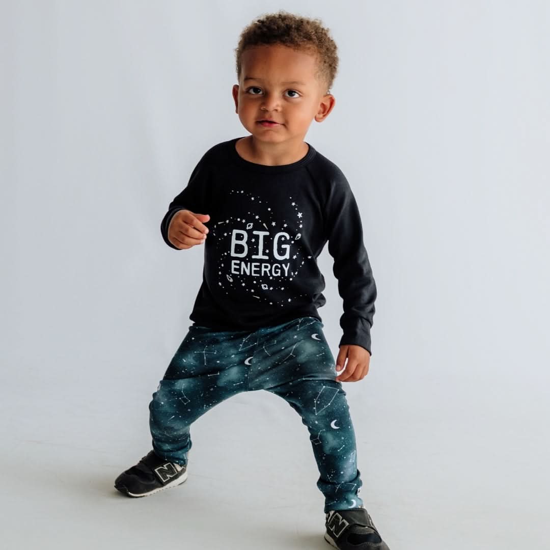 Baby/Kids' Graphic Bamboo Raglan Sleeve Pullover | Theres Magic In All Of Us In Dusty Lilac