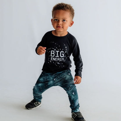 Baby/Kids' Graphic Bamboo Raglan Sleeve Pullover | Theres Magic In All Of Us In Dusty Lilac