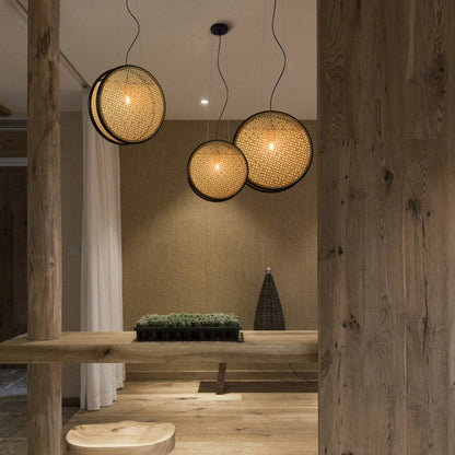 Rattan Pendant Chandelier – Handwoven Retro Bamboo Hanging Lamp for Restaurant, Dining Room & Living Room