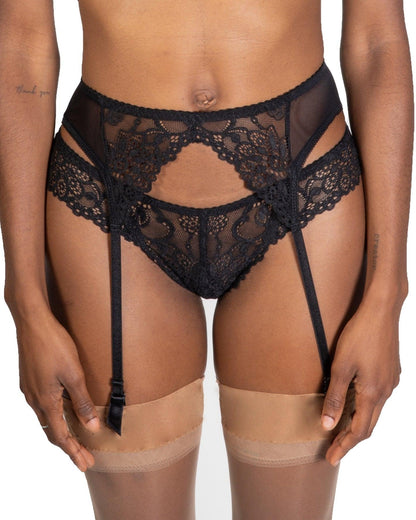 Lace Garter, Cassiopeia
