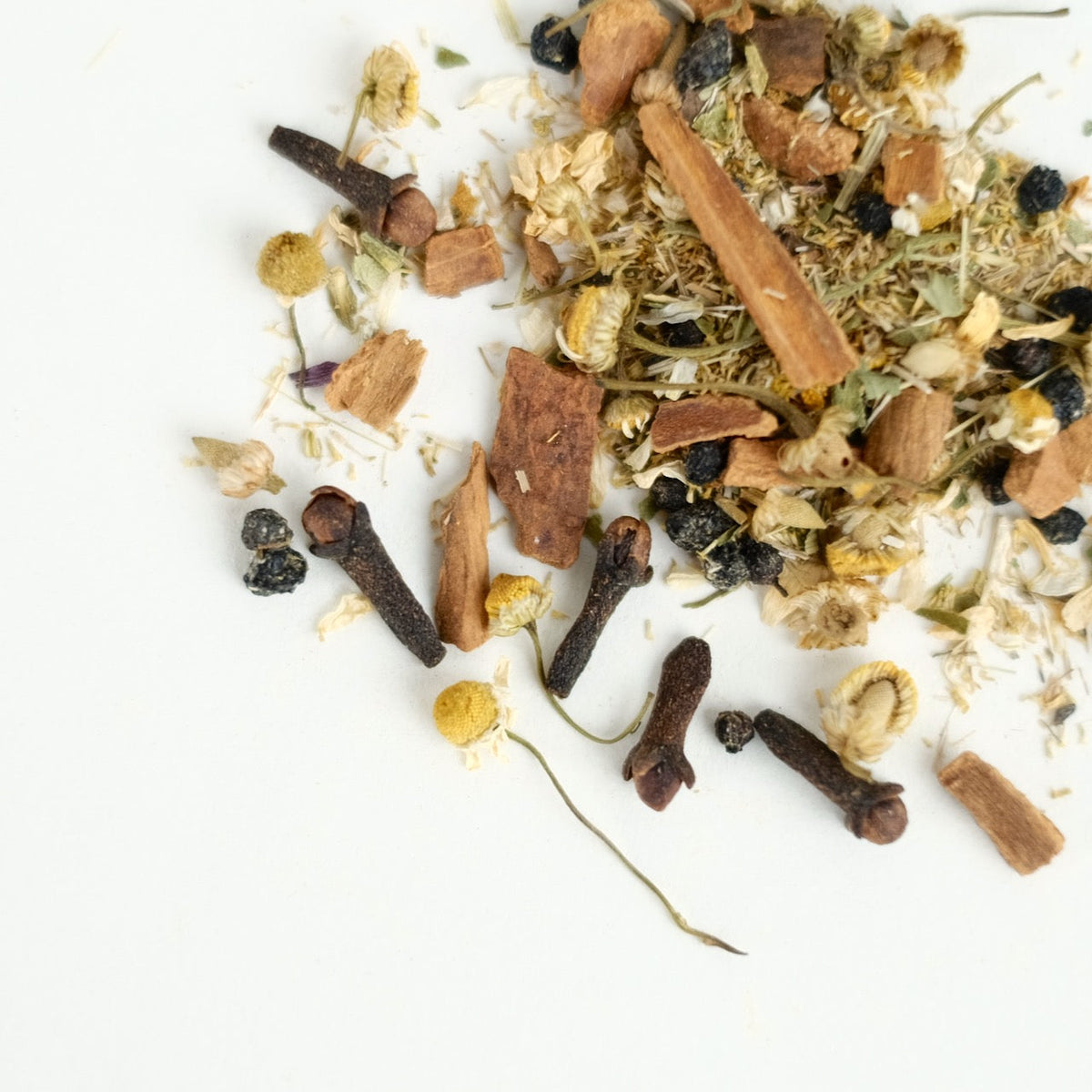 EARTH APPLE // chamomile elderberry tea