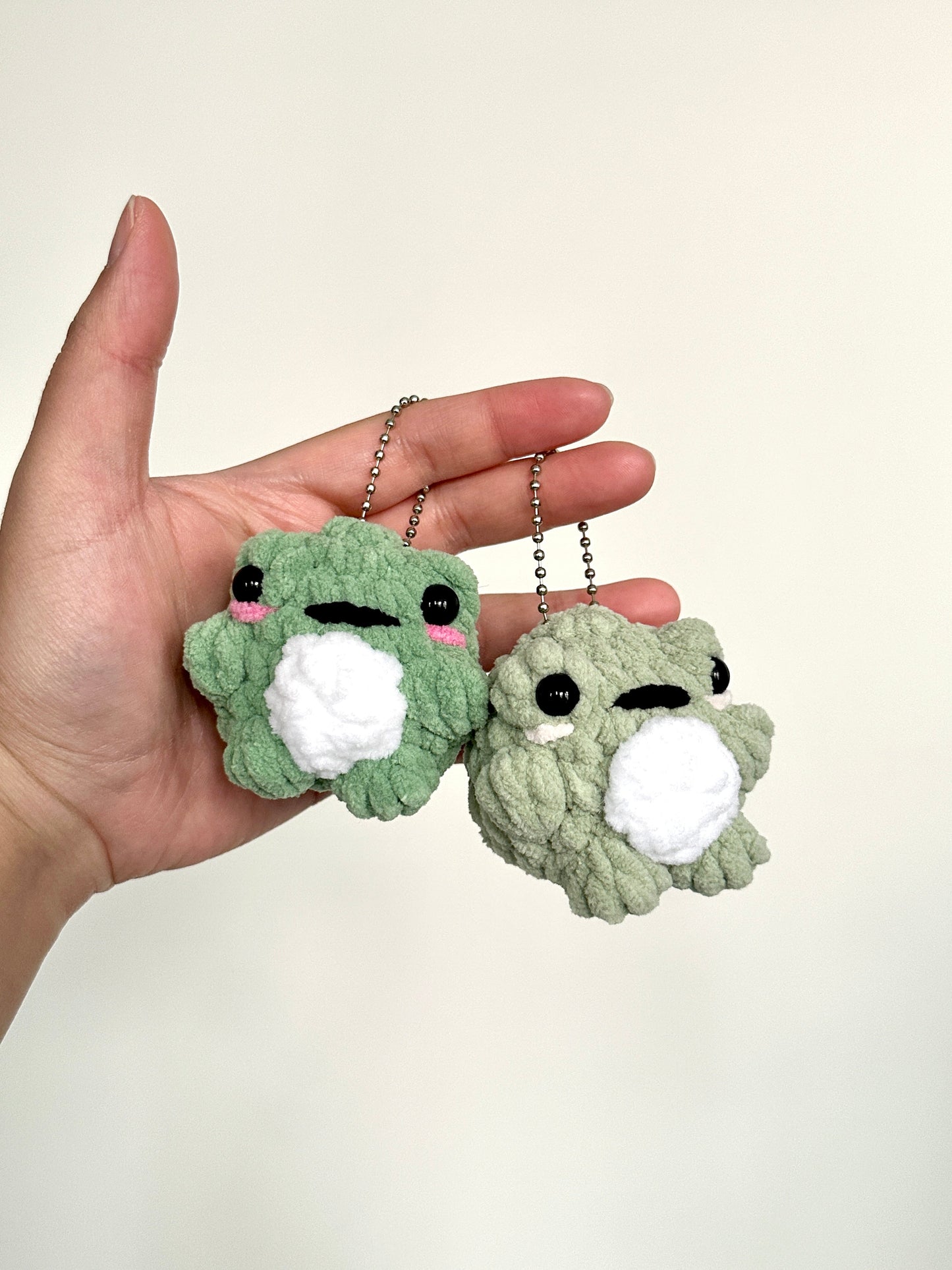 Crochet Frog Keychain (froggy bag charm)