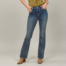 Jean bootcut brodé pour femme Westfield Eagle. Denim stretch avec motif de tête de bœuf orné de strass