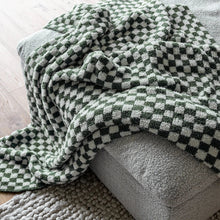 Baby's Breath & Forest Green Check Print Extended Throw