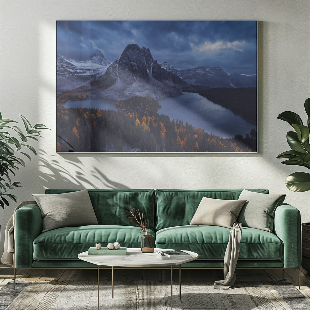 Décor mural Mont Assiniboine : Au Cœur d'une Tempête de Neige