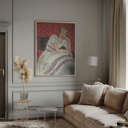 Tableau mural Jeune femme assise en robe grise
