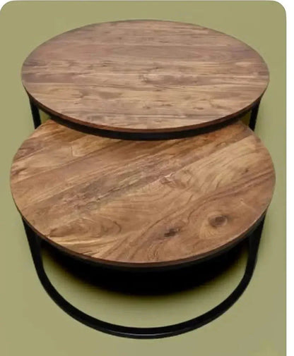 Nesting coffee tables in Acacia wood (Natural)