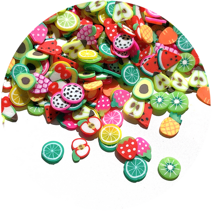 Mélange de tranches de fruits en pâte polymère