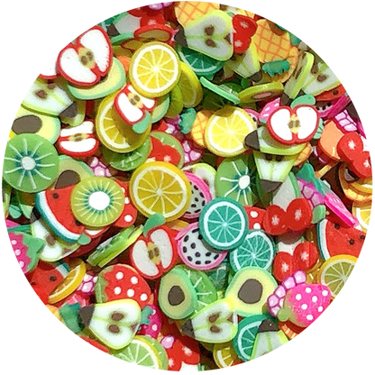 Mélange de tranches de fruits en pâte polymère