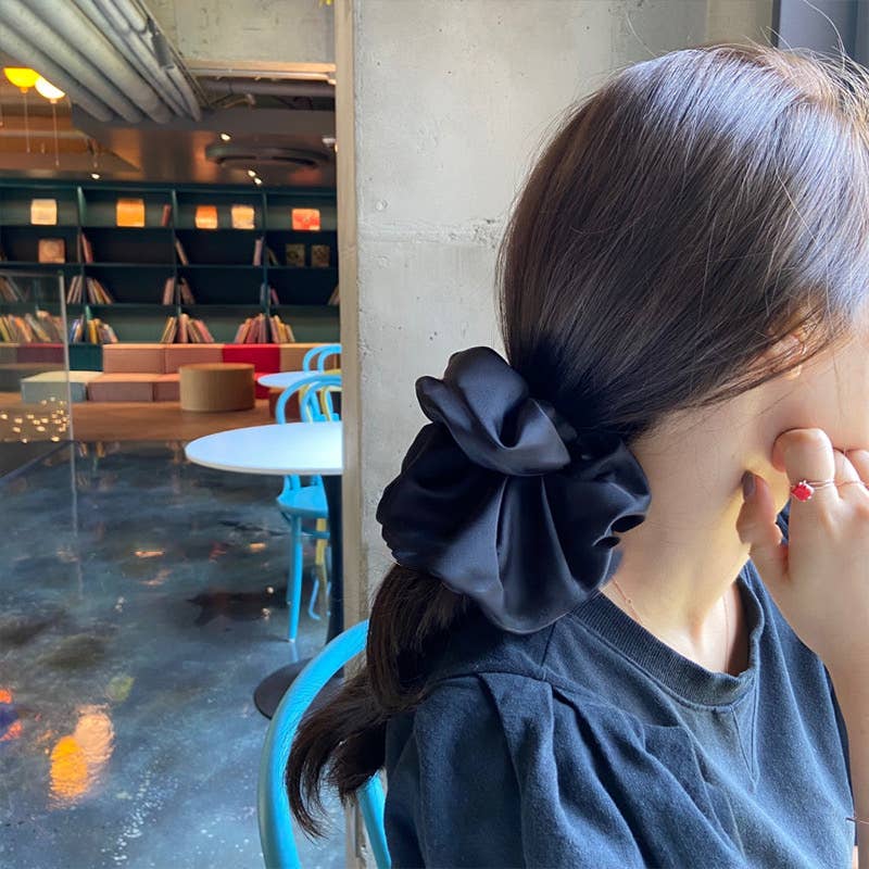 Scrunchie à cheveux géant en satin