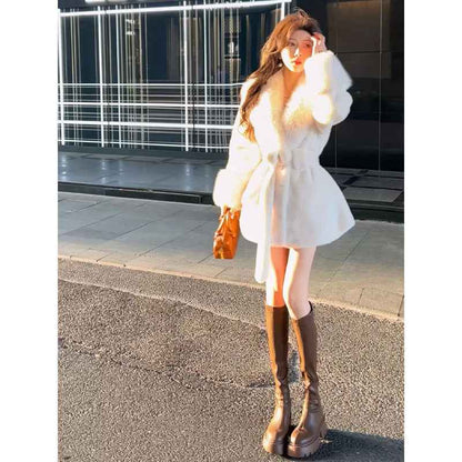 Manteau mi-long en fausse fourr ure pour femme avec grand col en fourrure et ceinture – Élégant manteau enveloppant d'hiver